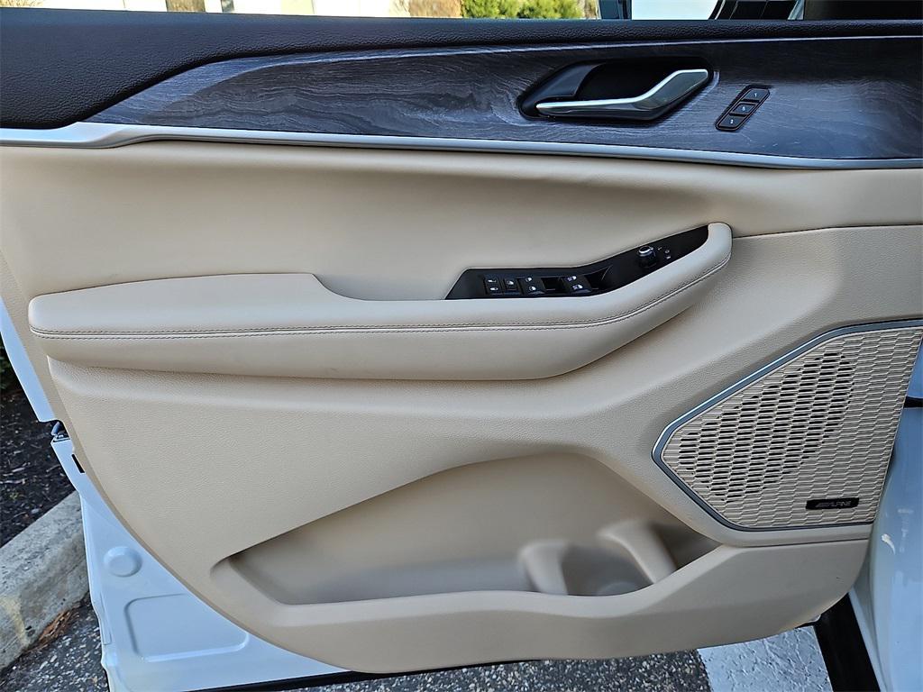 used 2022 Jeep Grand Cherokee 4xe car, priced at $24,000