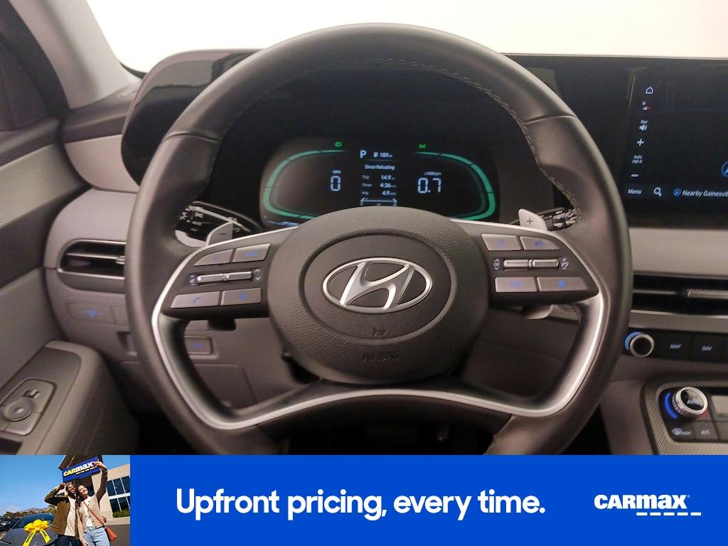 used 2025 Hyundai Palisade car, priced at $35,998