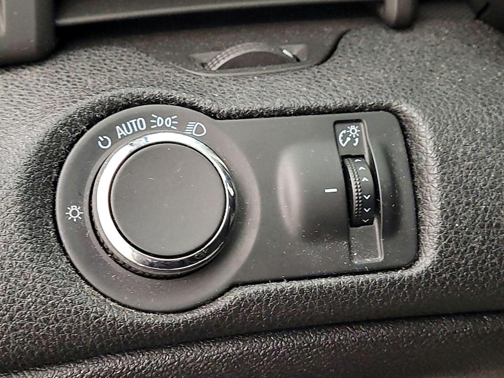 used 2015 Chevrolet Malibu car, priced at $13,998