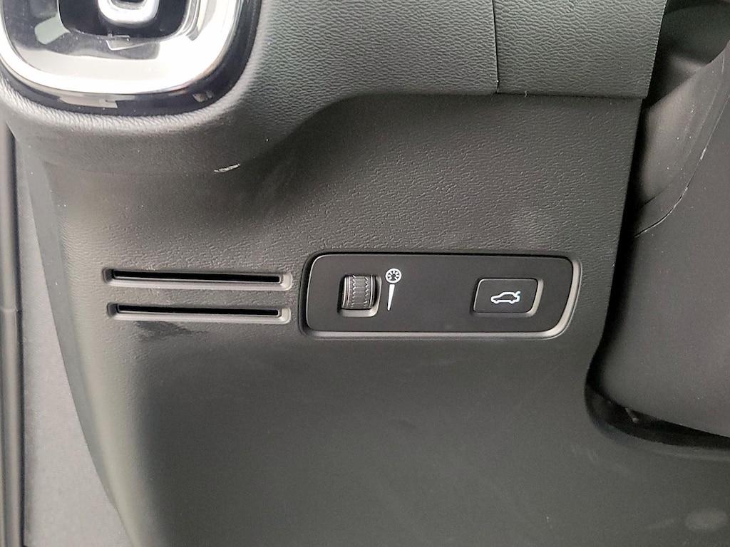 used 2022 Volvo XC40 car, priced at $26,998