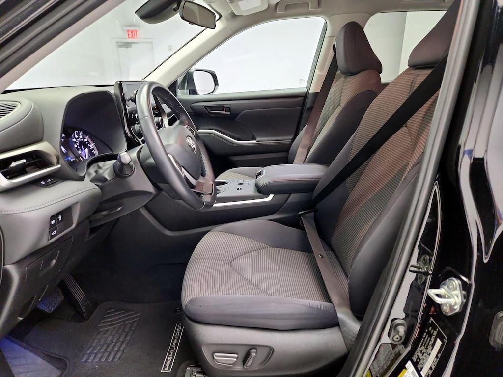 used 2023 Toyota Highlander car, priced at $31,998