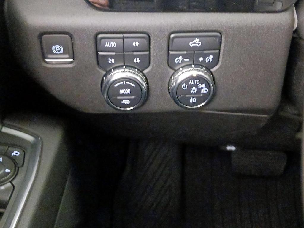 used 2023 GMC Sierra 1500 car, priced at $42,998