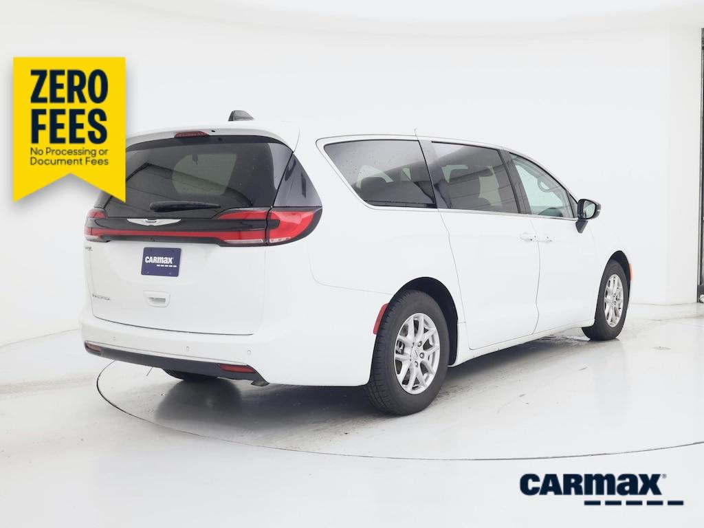used 2024 Chrysler Pacifica car, priced at $26,998