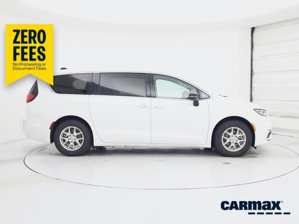 used 2024 Chrysler Pacifica car, priced at $26,998
