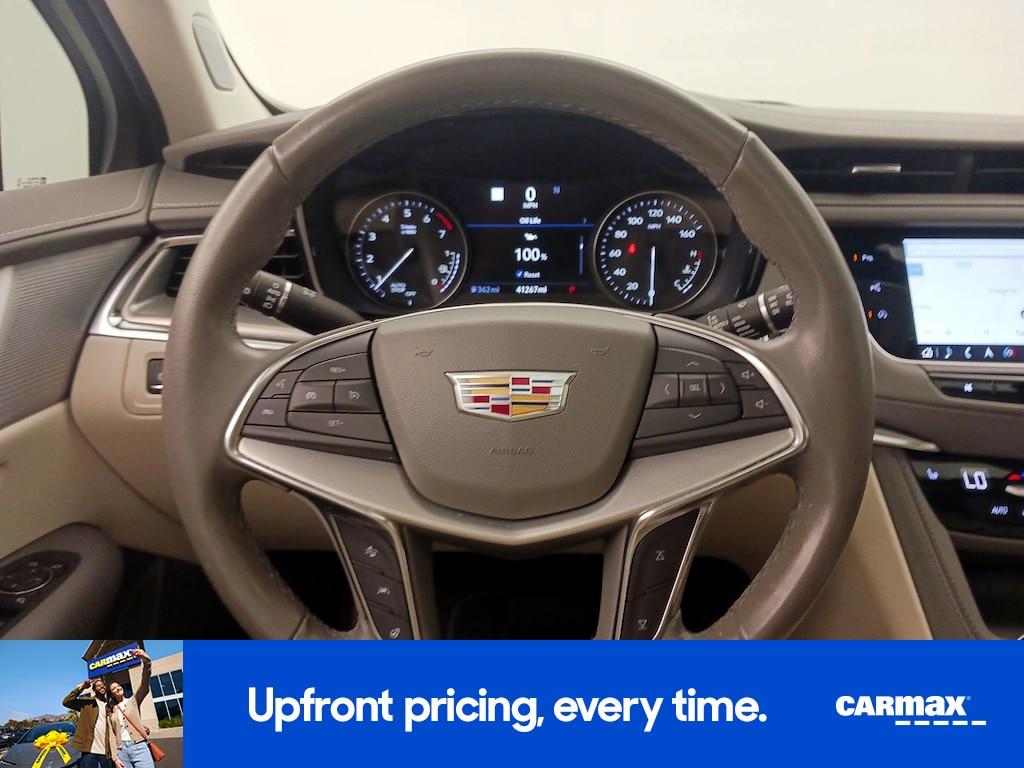 used 2021 Cadillac XT5 car, priced at $25,998