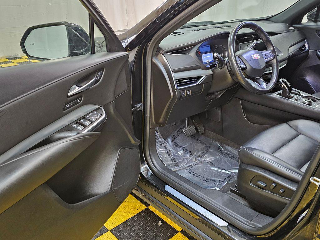 Stellar Black Metallic 2020 Cadillac XT4 Premium Luxury