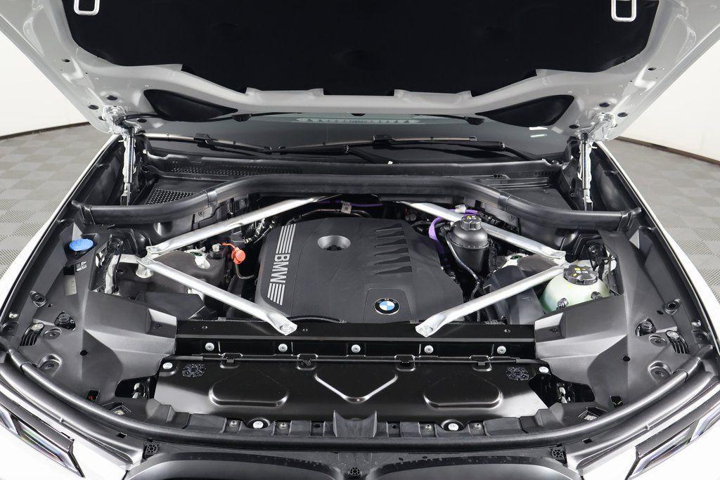 new 2026 BMW X7 car, priced at $103,400