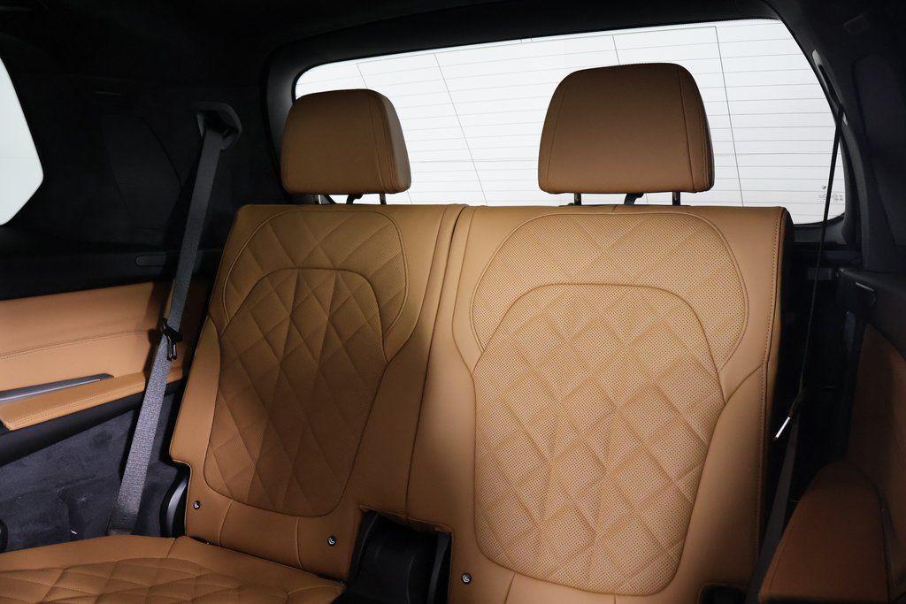new 2026 BMW X7 car, priced at $103,400