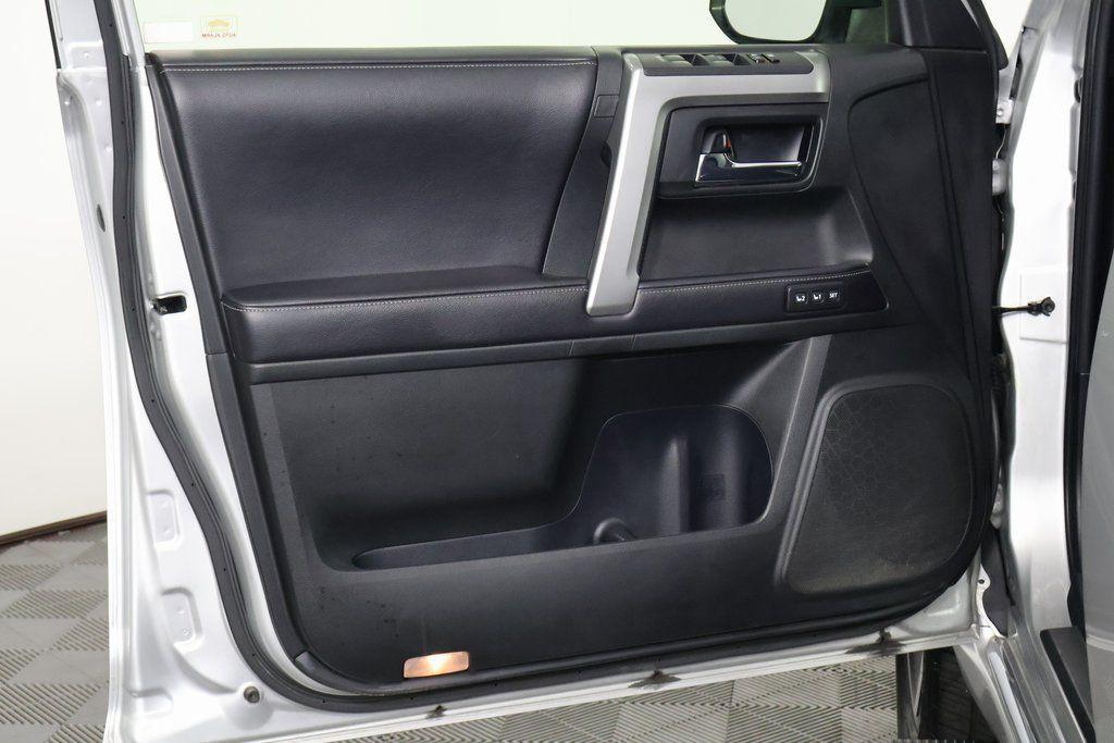 2018 Classic Silver Metallic Toyota 4Runner