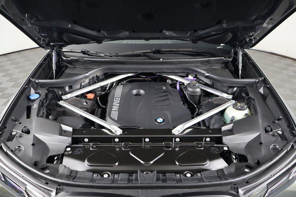 new 2026 BMW X7 car, priced at $103,990