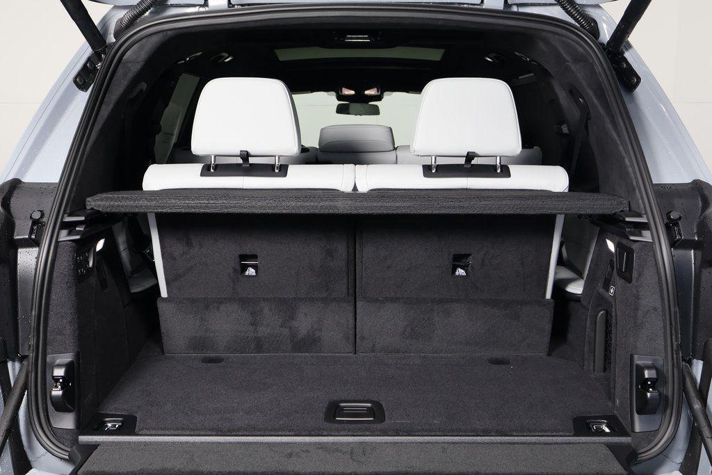 new 2026 BMW X7 car, priced at $101,630