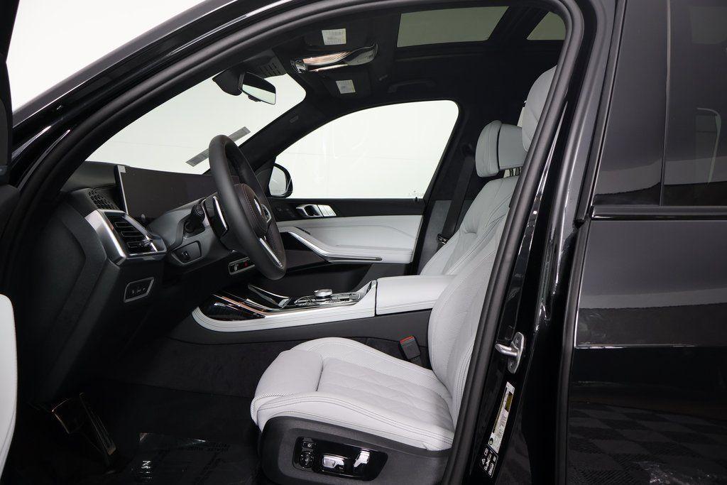 new 2026 BMW X7 car, priced at $103,015