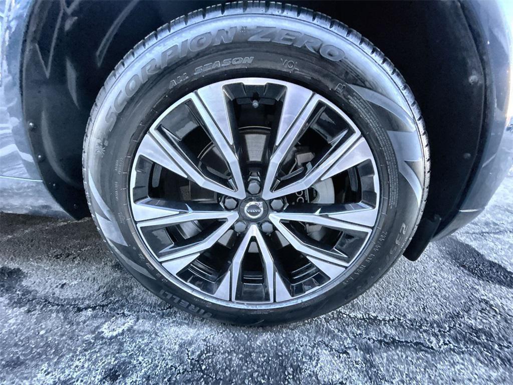 used 2023 Volvo XC60 car, priced at $32,590