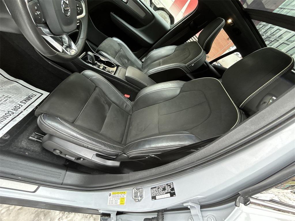 used 2020 Volvo XC40 car, priced at $24,230