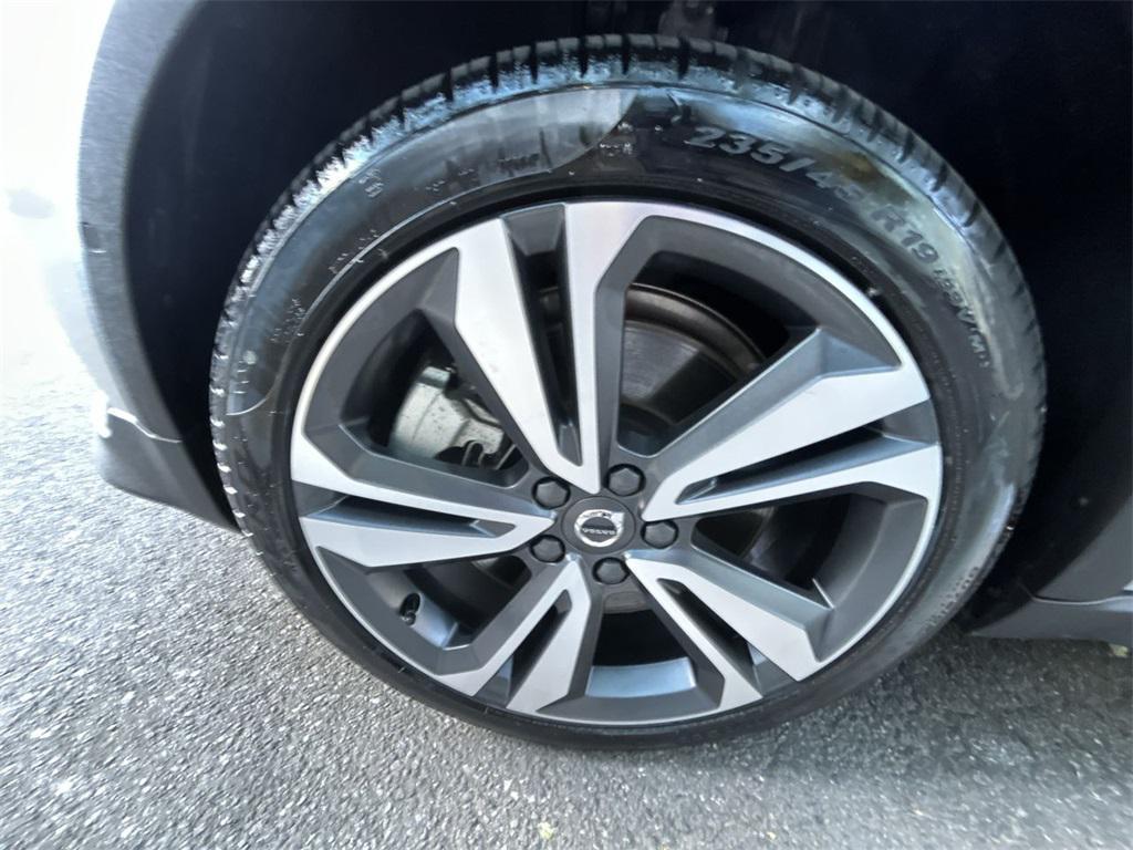 used 2025 Volvo V60 Cross Country car, priced at $34,300