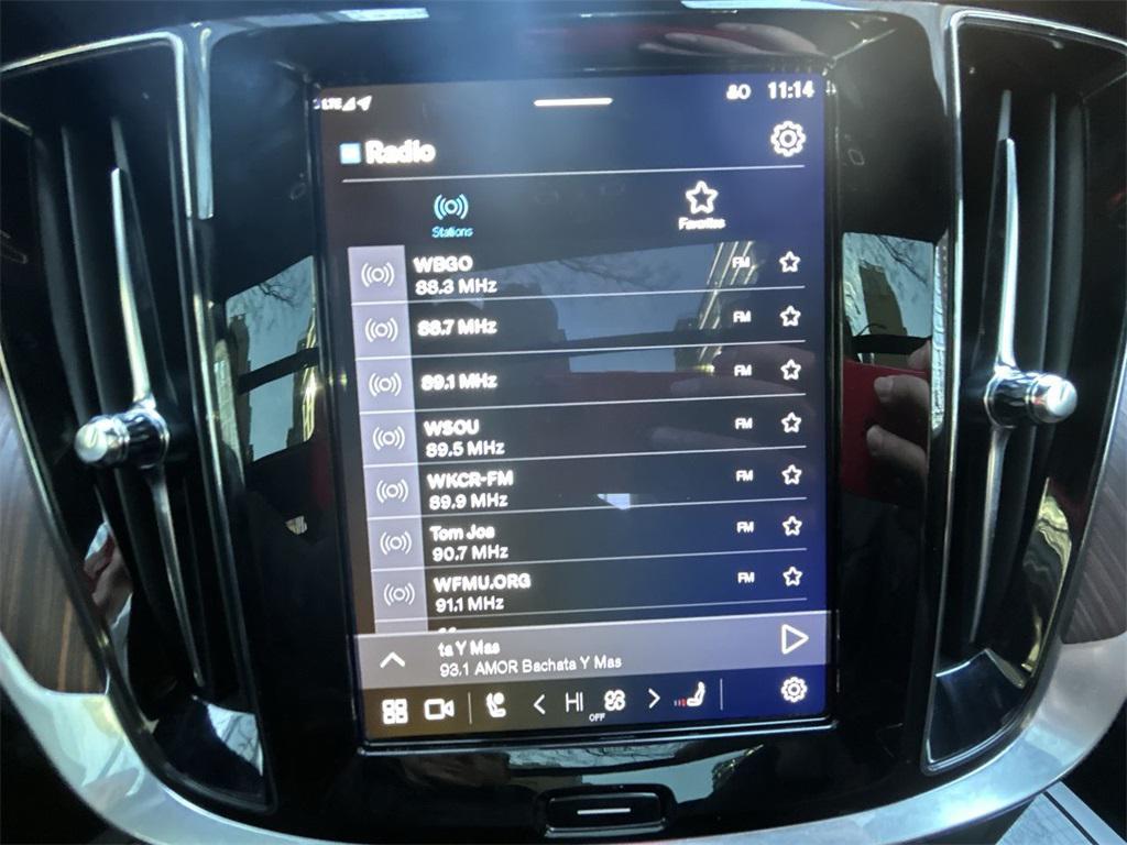 used 2025 Volvo V60 Cross Country car, priced at $35,900