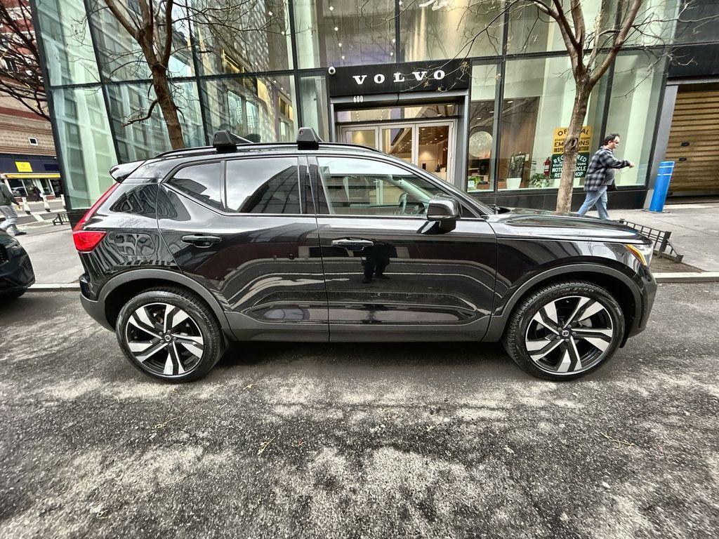 used 2023 Volvo XC40 car, priced at $31,550