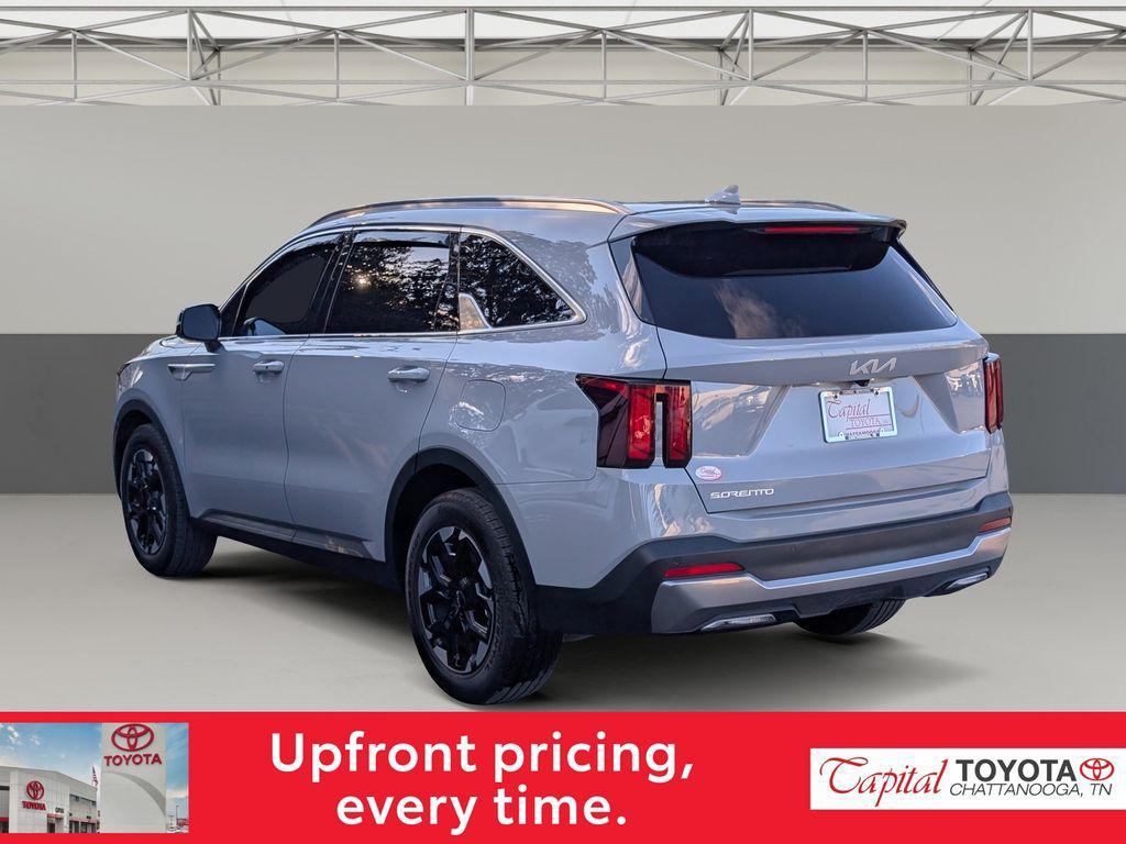 used 2025 Kia Sorento car, priced at $29,765
