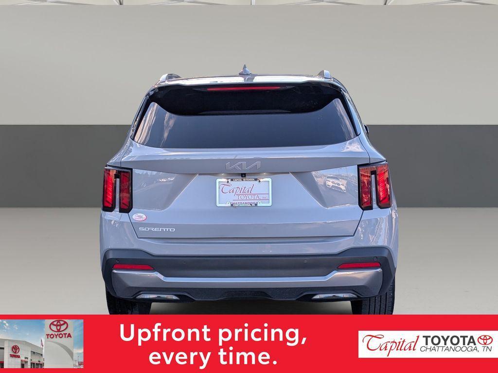 used 2025 Kia Sorento car, priced at $29,765