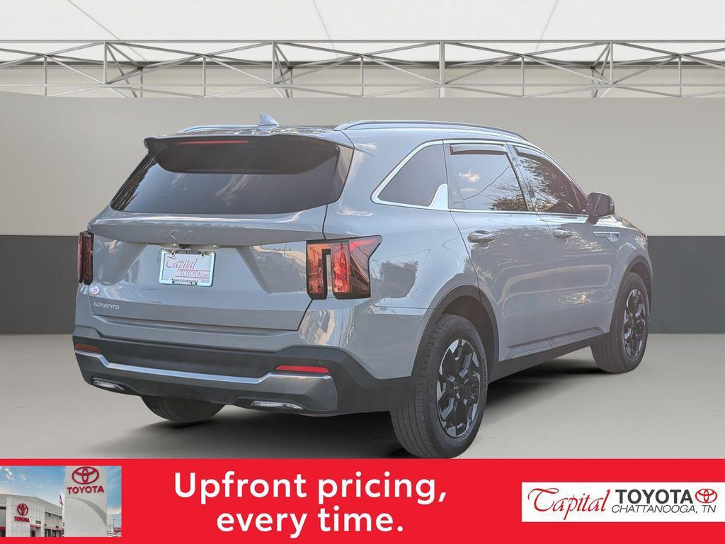 used 2025 Kia Sorento car, priced at $29,765