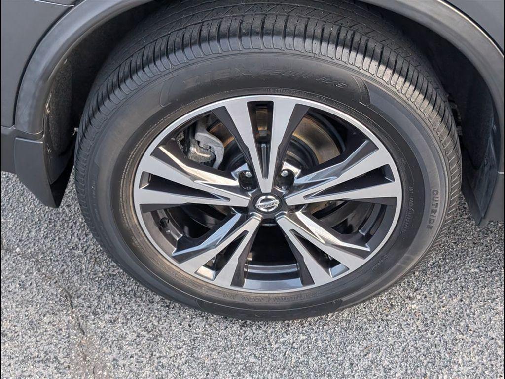 used 2019 Nissan Rogue car, priced at $18,899