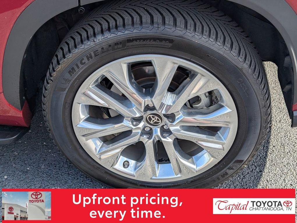 used 2023 Toyota Highlander car, priced at $40,749
