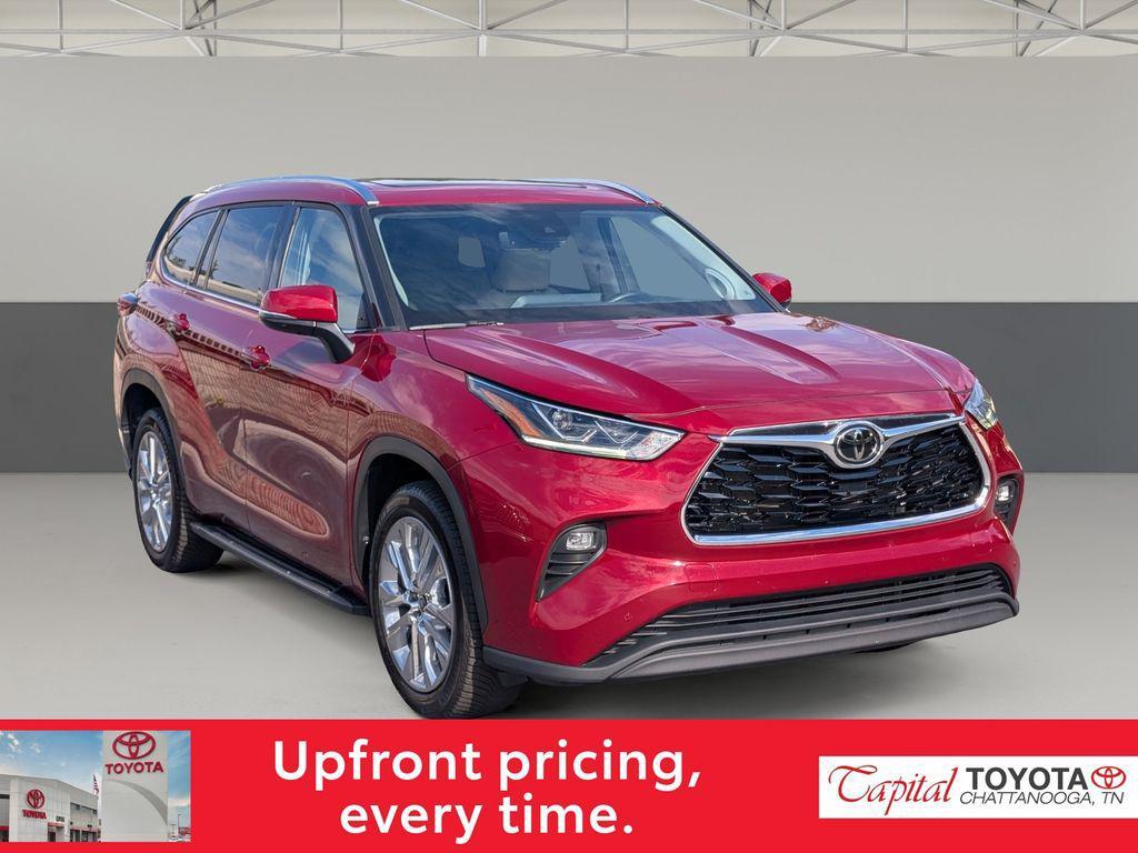 used 2023 Toyota Highlander car, priced at $40,749