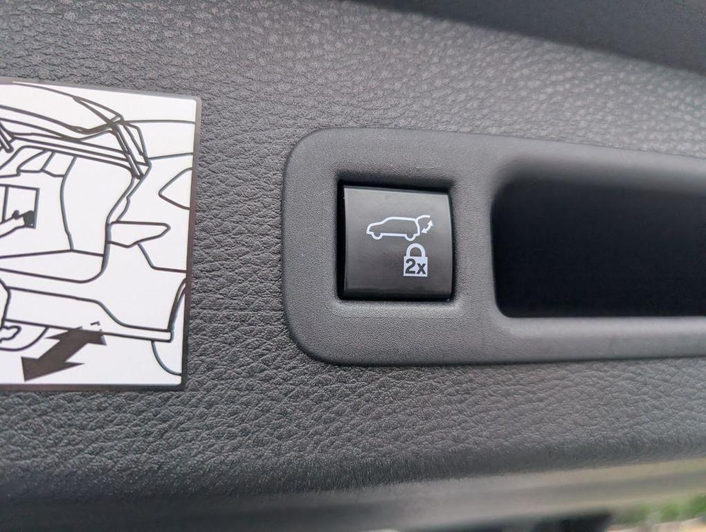 used 2024 Toyota Sienna car, priced at $43,555