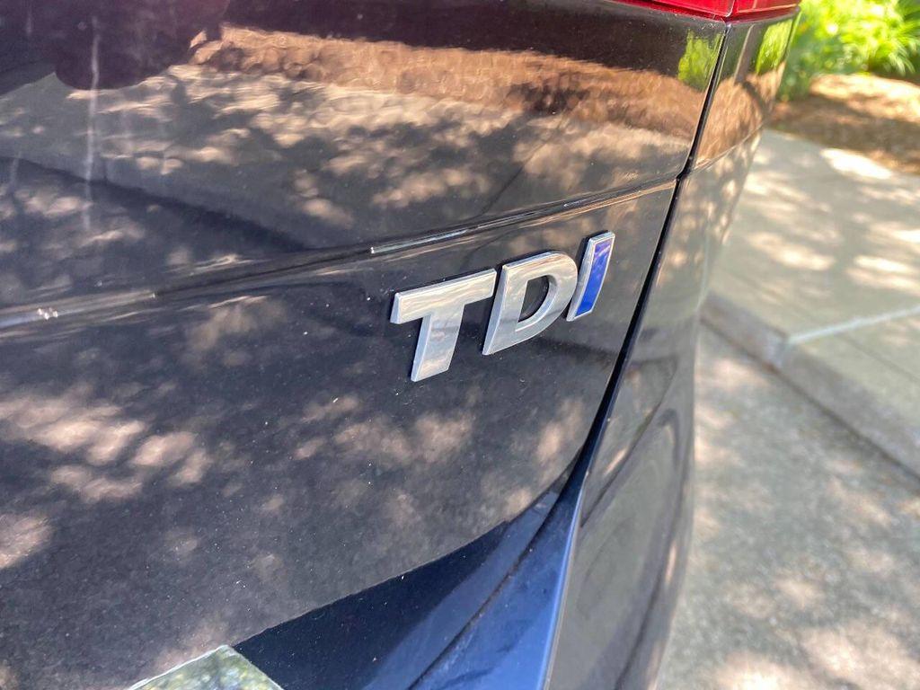 used 2015 Volkswagen Touareg car, priced at $10,900