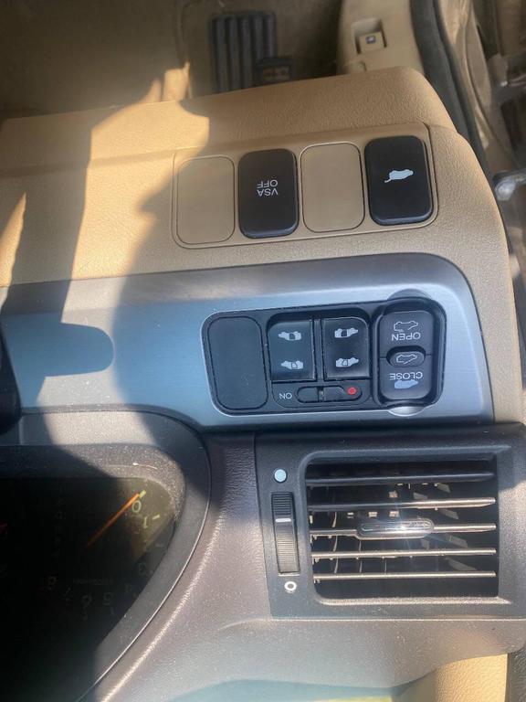 used 2010 Honda Odyssey car, priced at $5,900