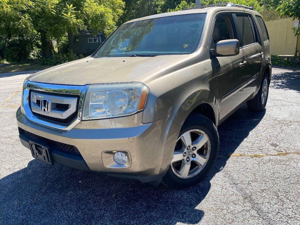 used 2009 Honda Pilot car, priced at $3,900