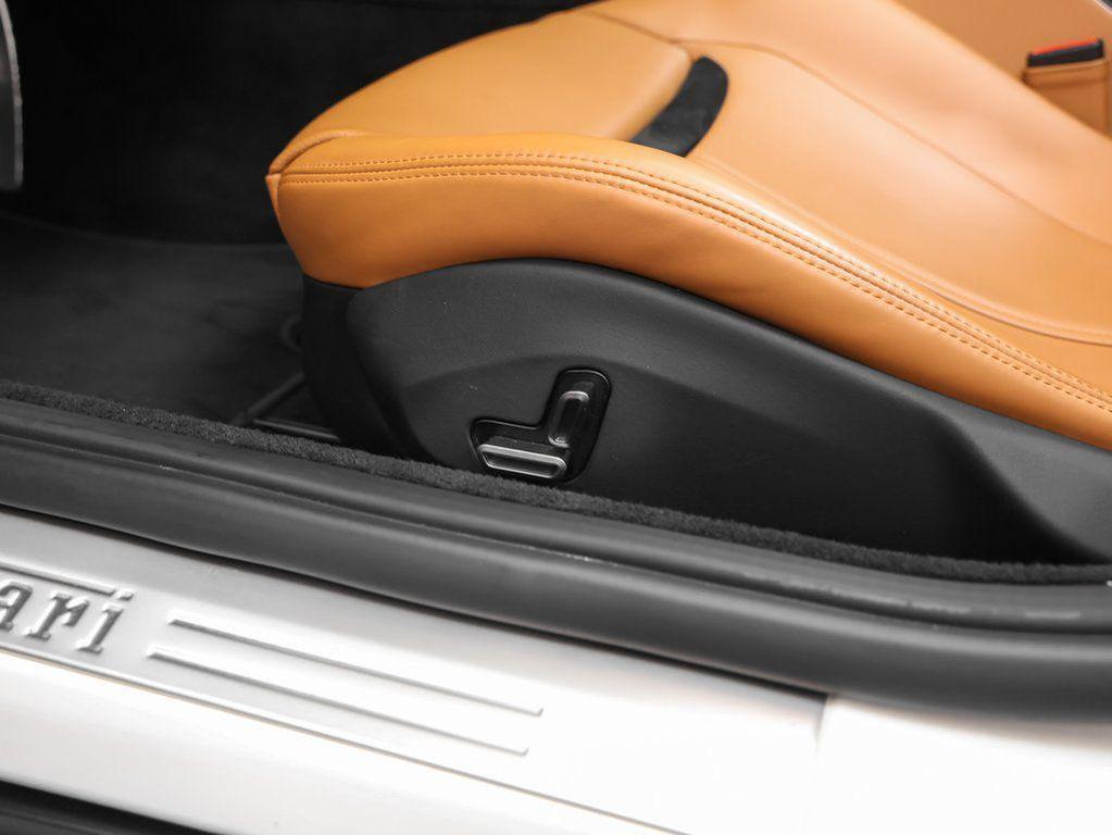 Bianco Italia 2024 Ferrari Roma Spider