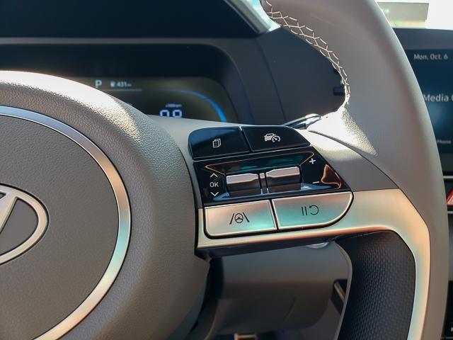 new 2025 Hyundai Elantra car, priced at $23,735