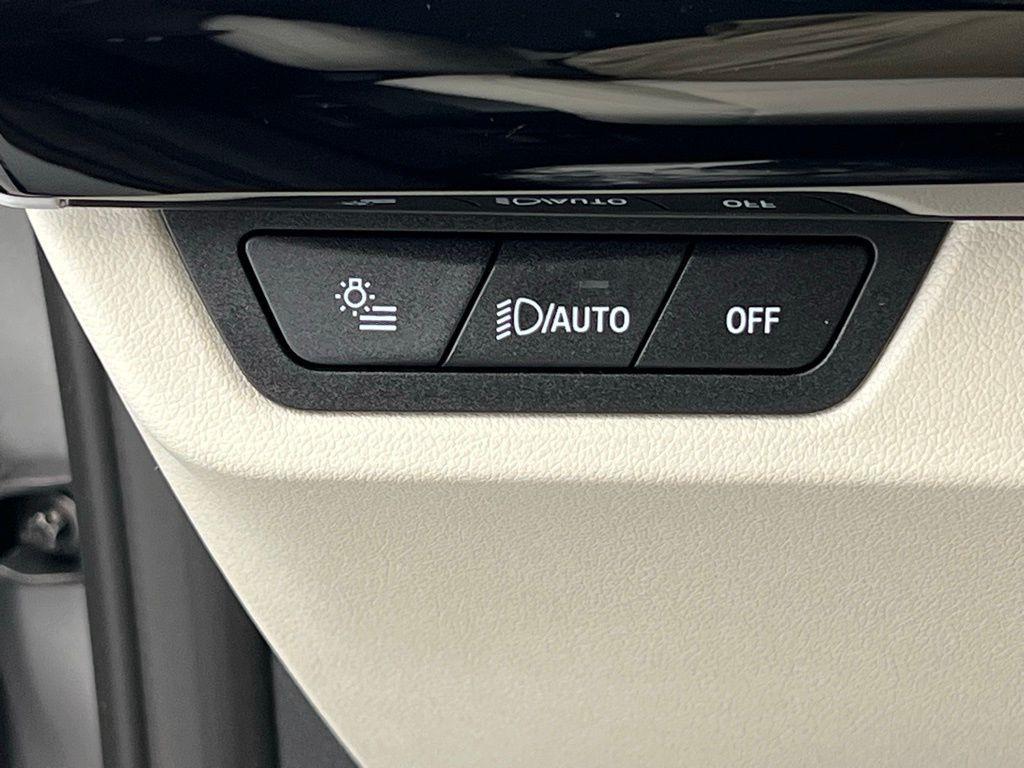 2026 Silver Metallic BMW X1