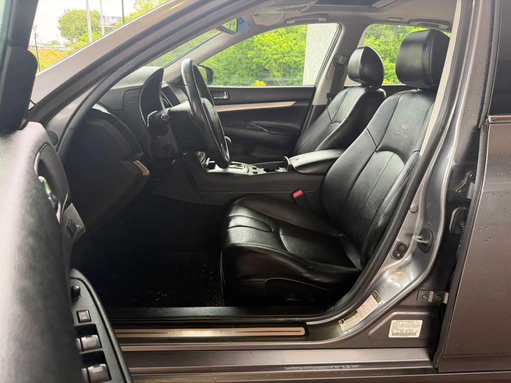 used 2010 INFINITI G37 car, priced at $10,295