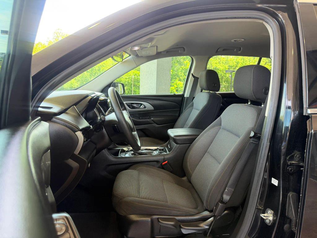 used 2019 Chevrolet Traverse car, priced at $11,495