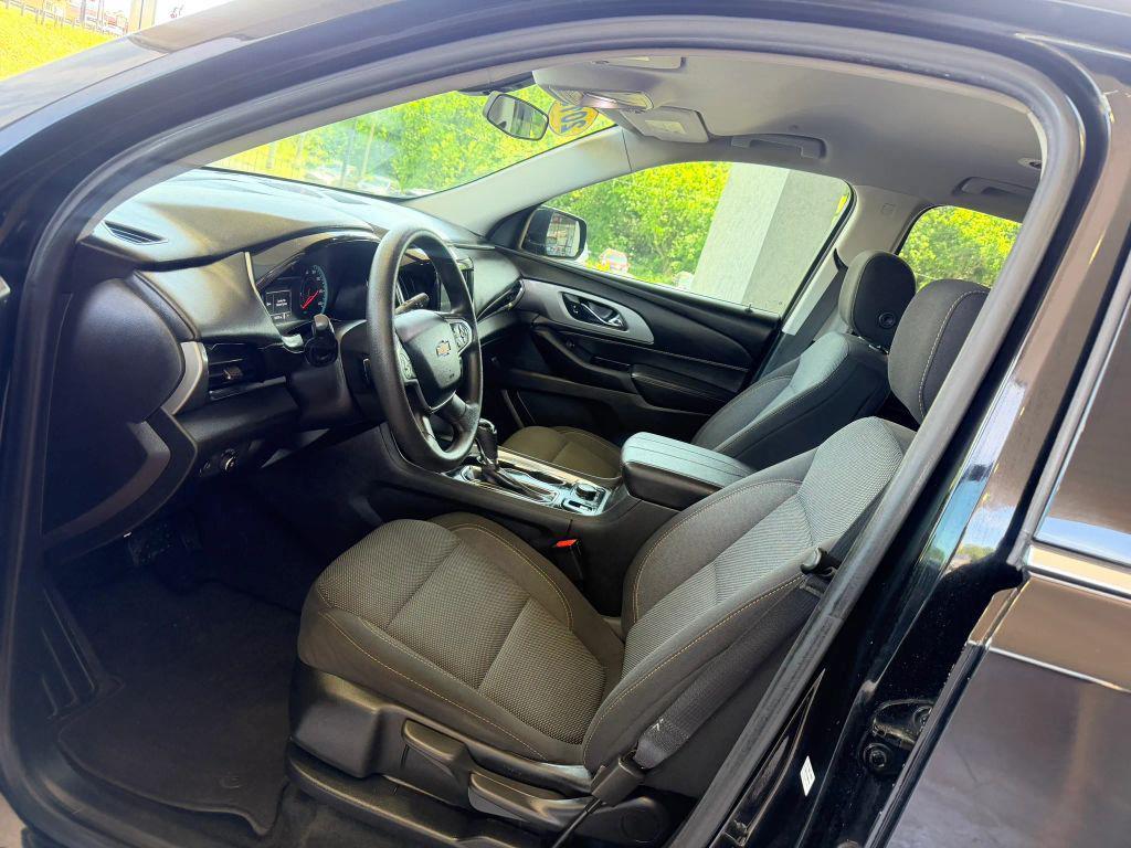 used 2019 Chevrolet Traverse car, priced at $11,495