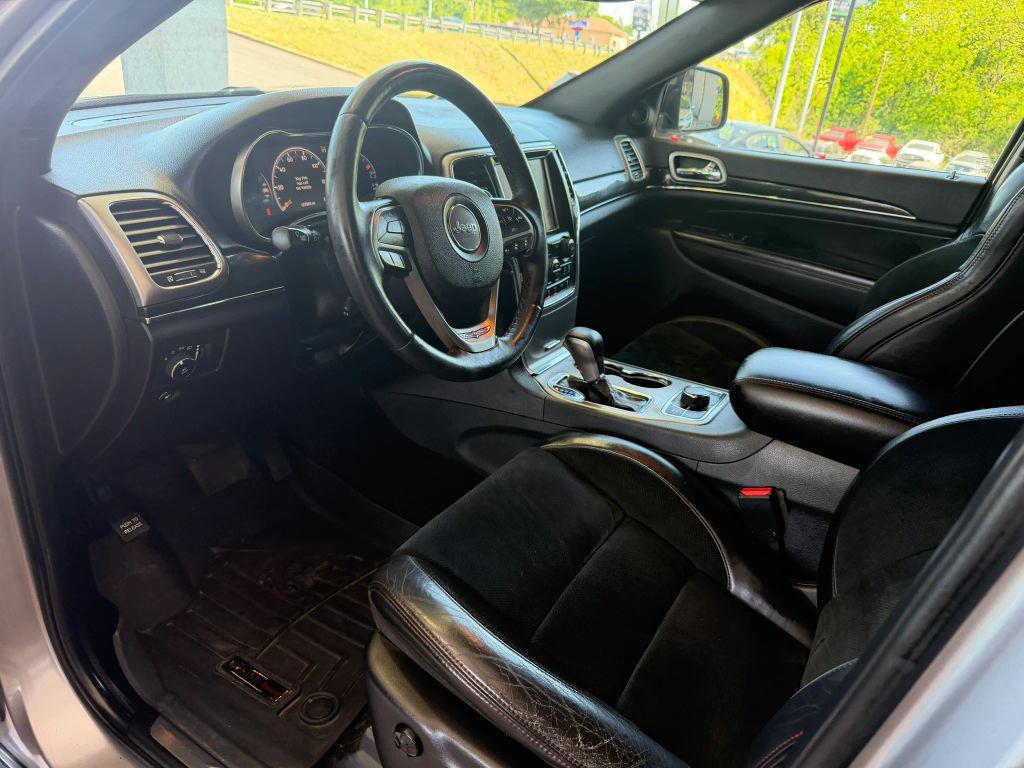 used 2017 Jeep Grand Cherokee car, priced at $15,495