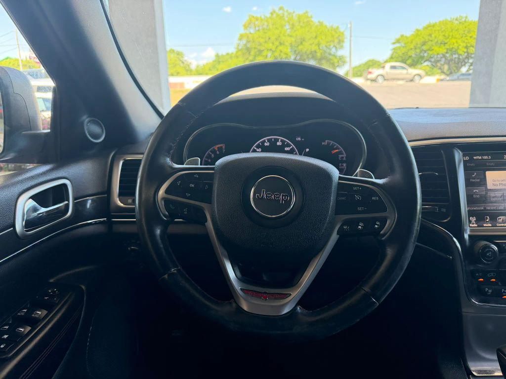 used 2017 Jeep Grand Cherokee car, priced at $15,495