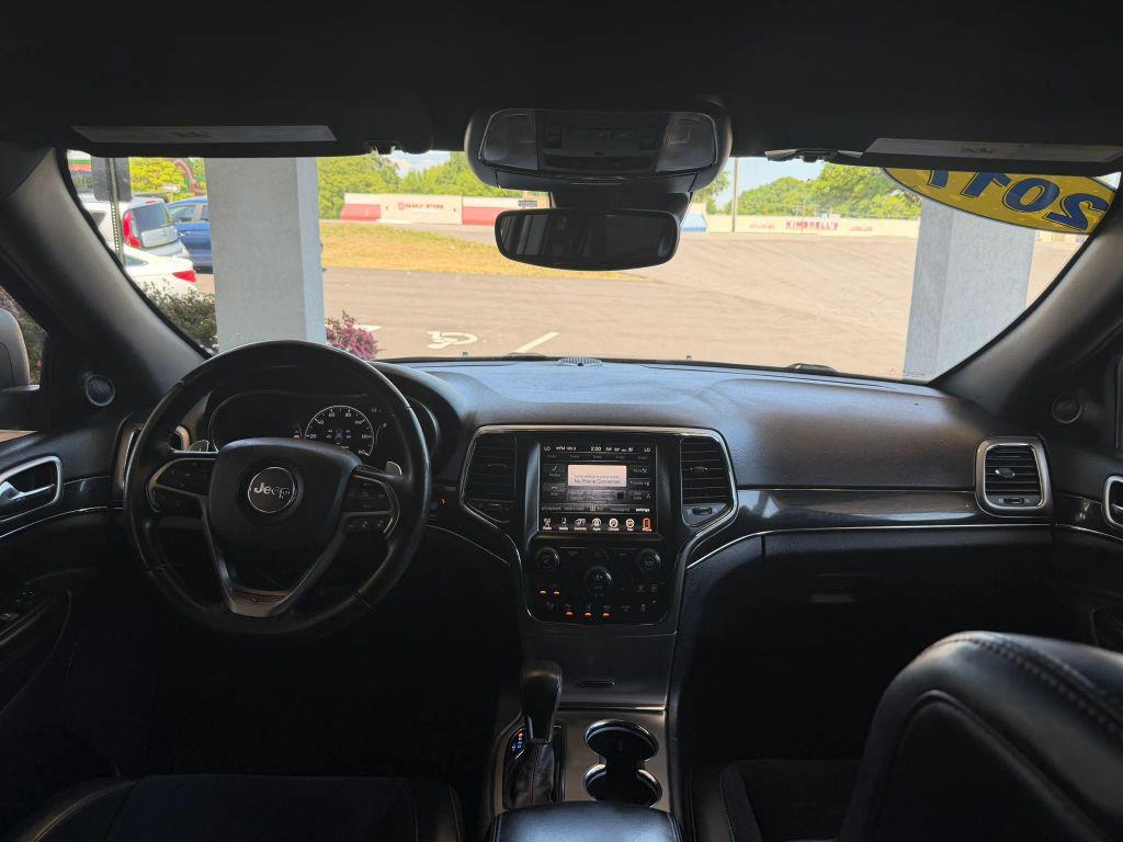 used 2017 Jeep Grand Cherokee car, priced at $15,495