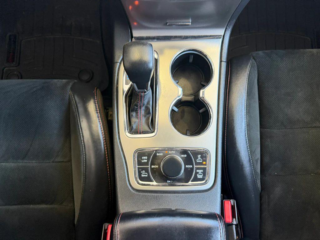 used 2017 Jeep Grand Cherokee car, priced at $15,495