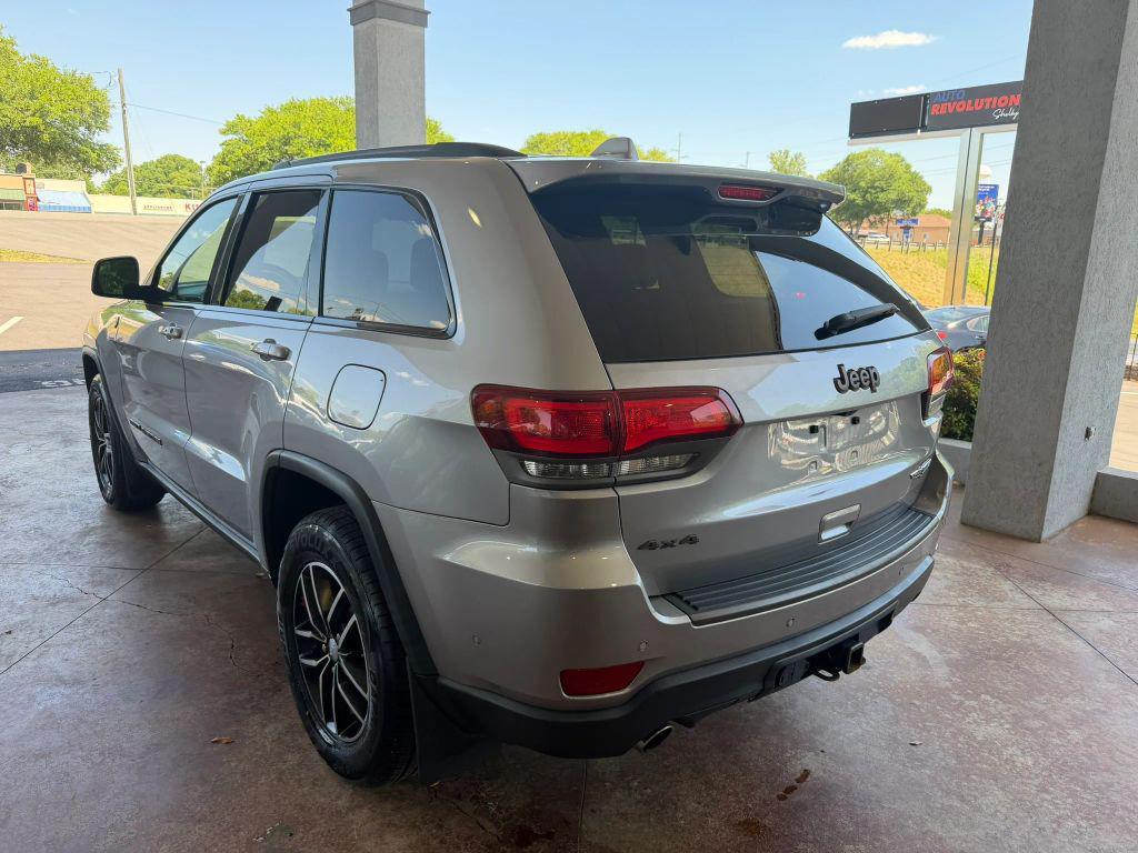 used 2017 Jeep Grand Cherokee car, priced at $15,495