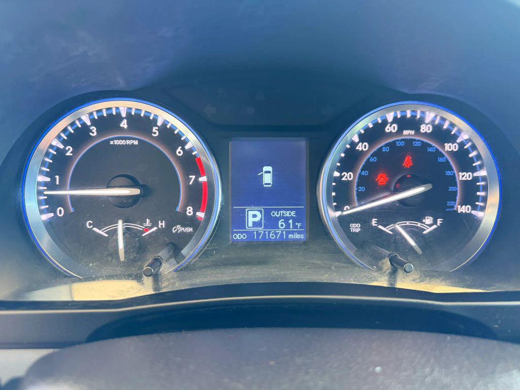 used 2015 Toyota Highlander car, priced at $13,495