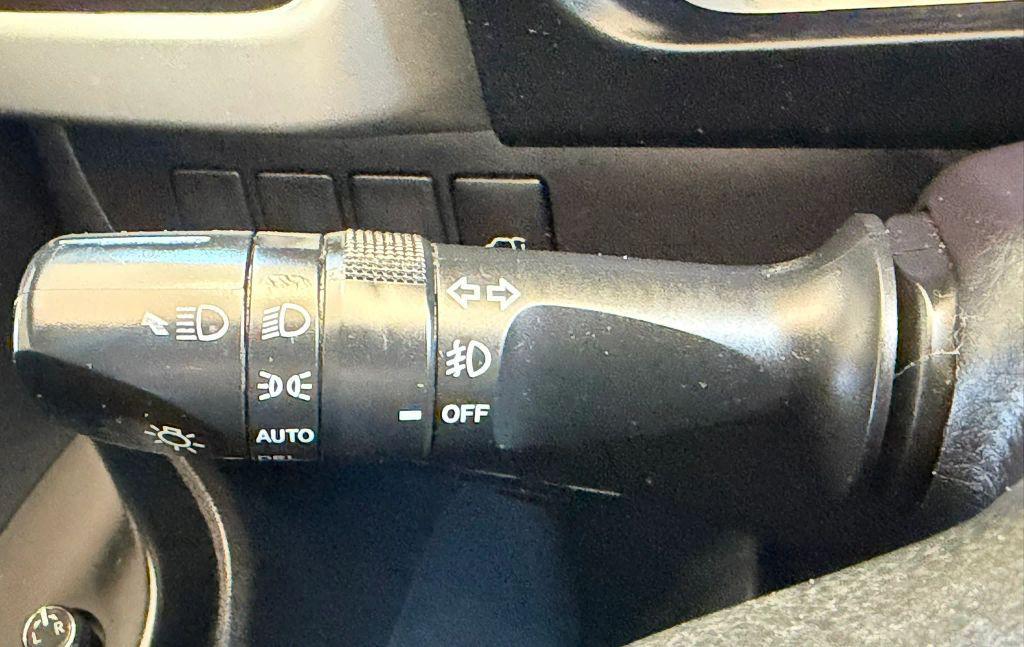 used 2015 Toyota Highlander car, priced at $13,495