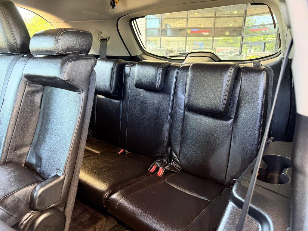 used 2015 Toyota Highlander car, priced at $13,495
