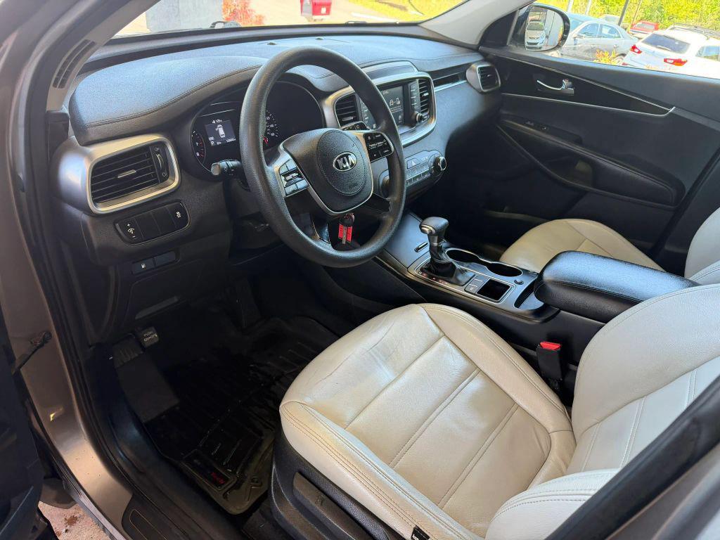 used 2019 Kia Sorento car, priced at $11,495