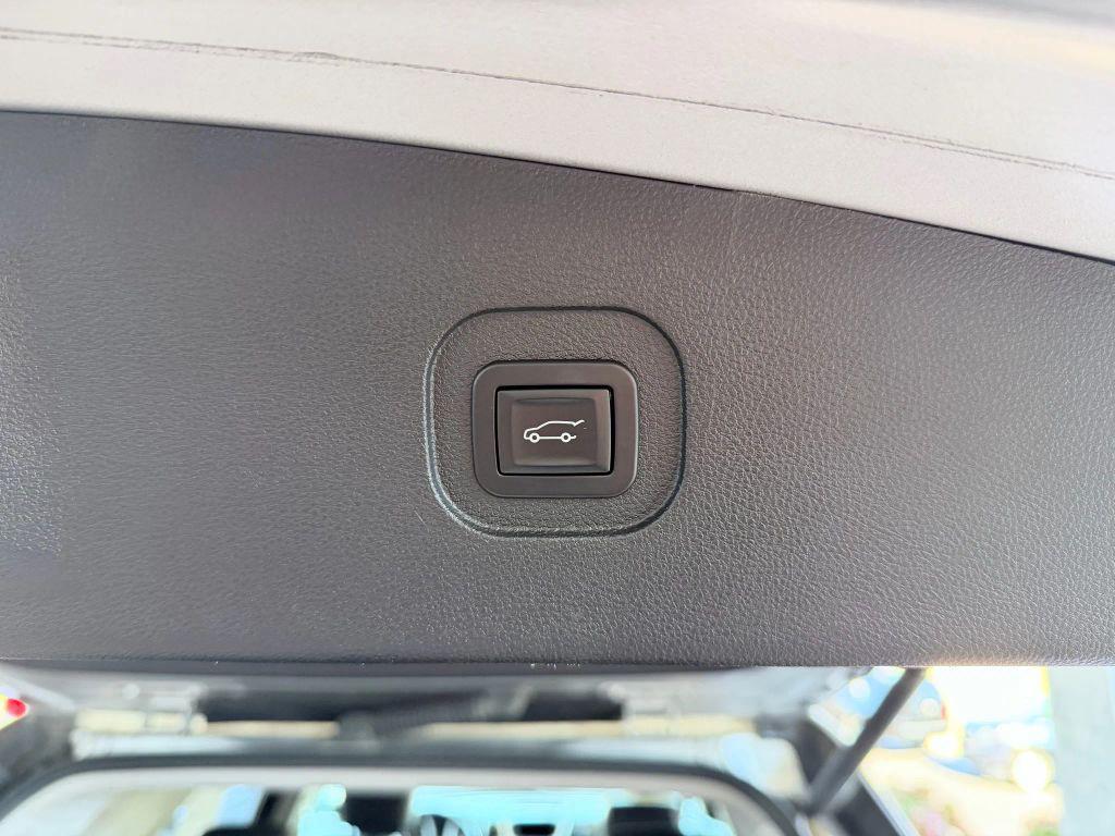 used 2017 Chevrolet Equinox car, priced at $8,495