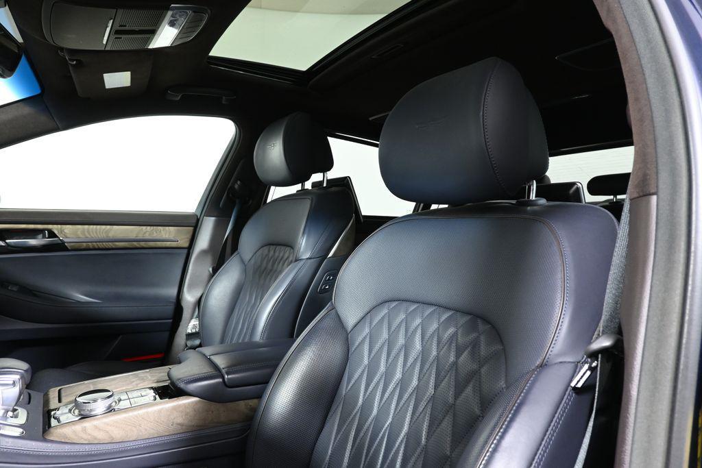 used 2021 Genesis G90 car, priced at $35,998