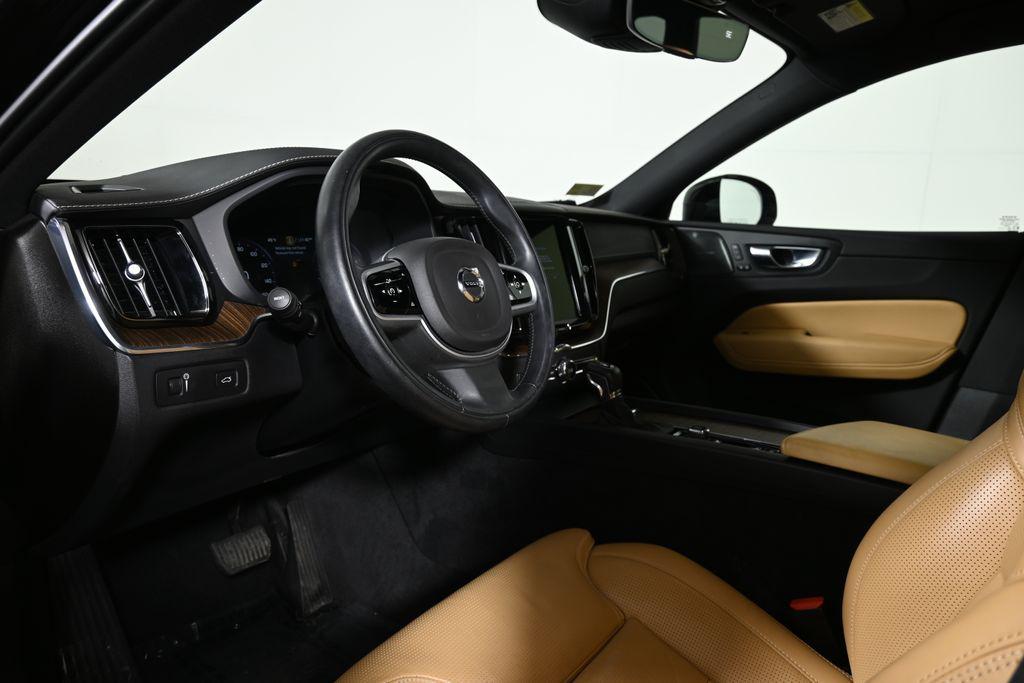 used 2021 Volvo XC60 car, priced at $27,899