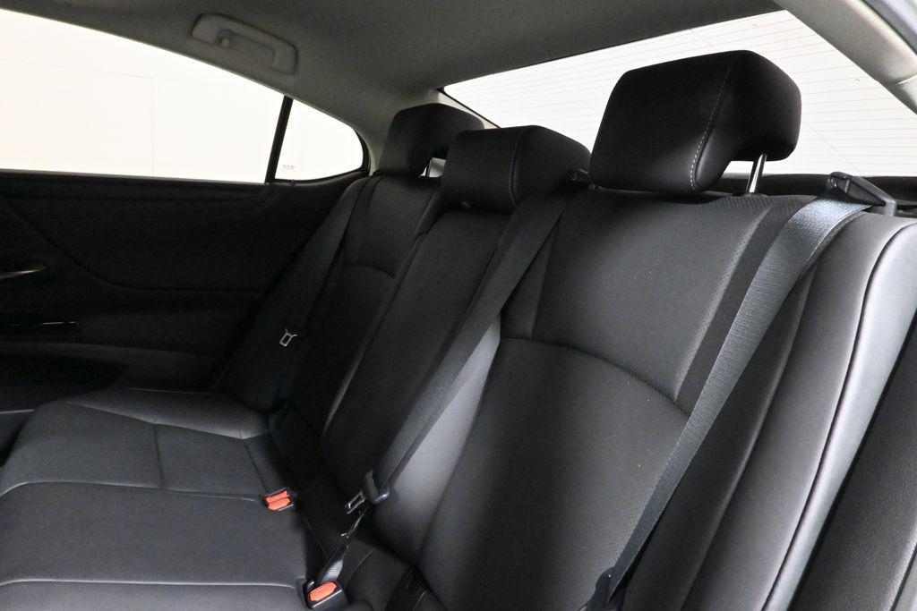 used 2023 Lexus ES 350 car, priced at $35,080